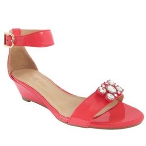 Lindsay Phillips “Mitzi” snap platform wedge sandals size 6 in coral w/2 snaps